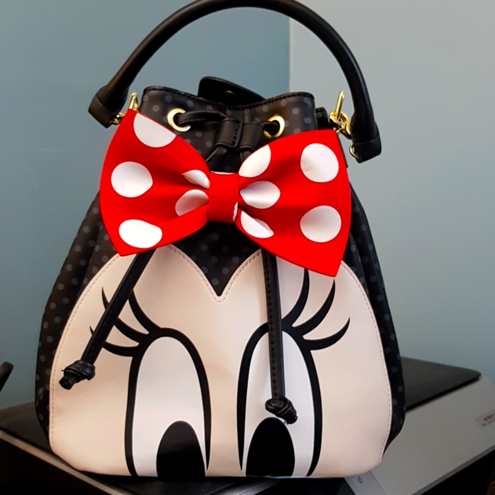 Minnie Bow Bucket Bag  Loungefly